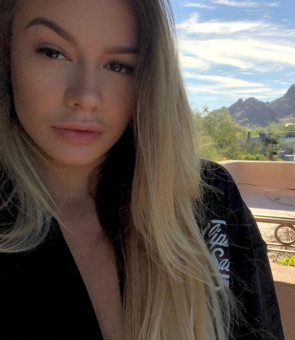 Наоми Суонн Naomi Swann