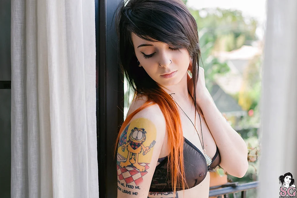 Ника Смирнова suicidegirl