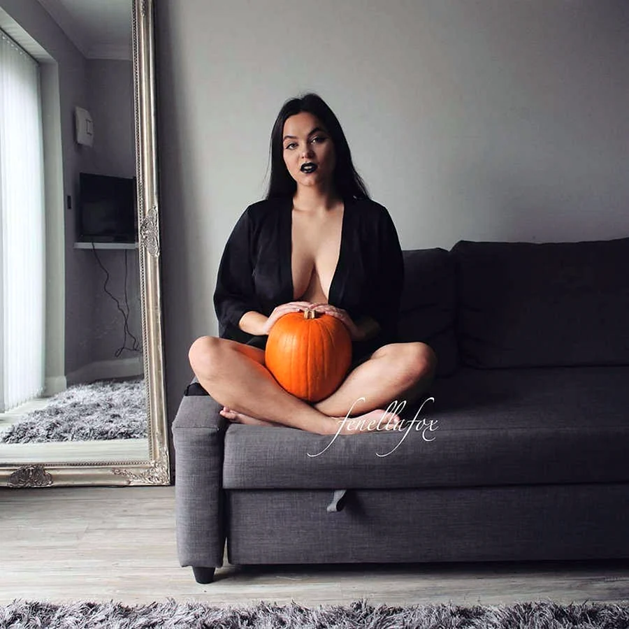 Onlyfans Фенелла Фокс