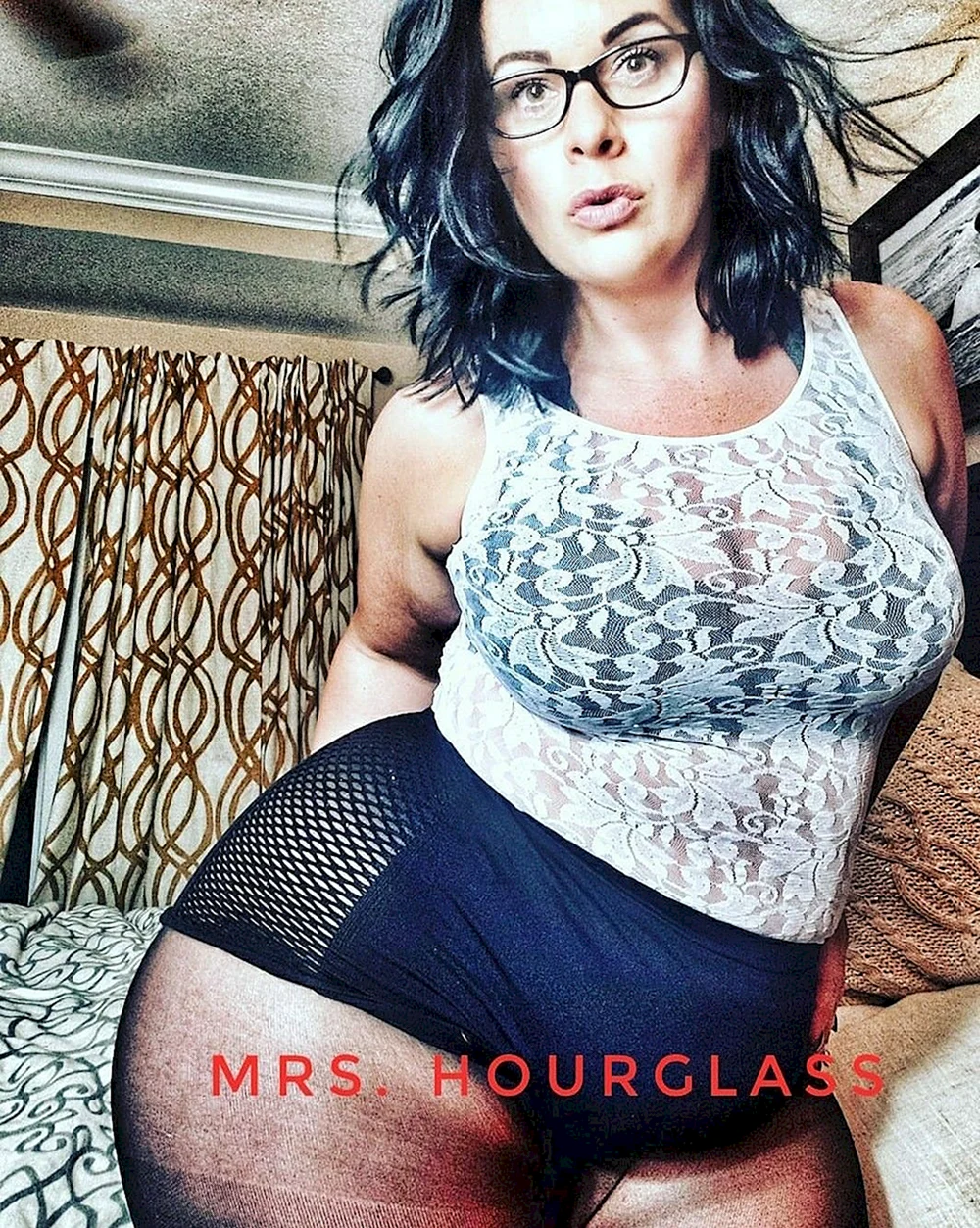 Paige Porcelain curvy