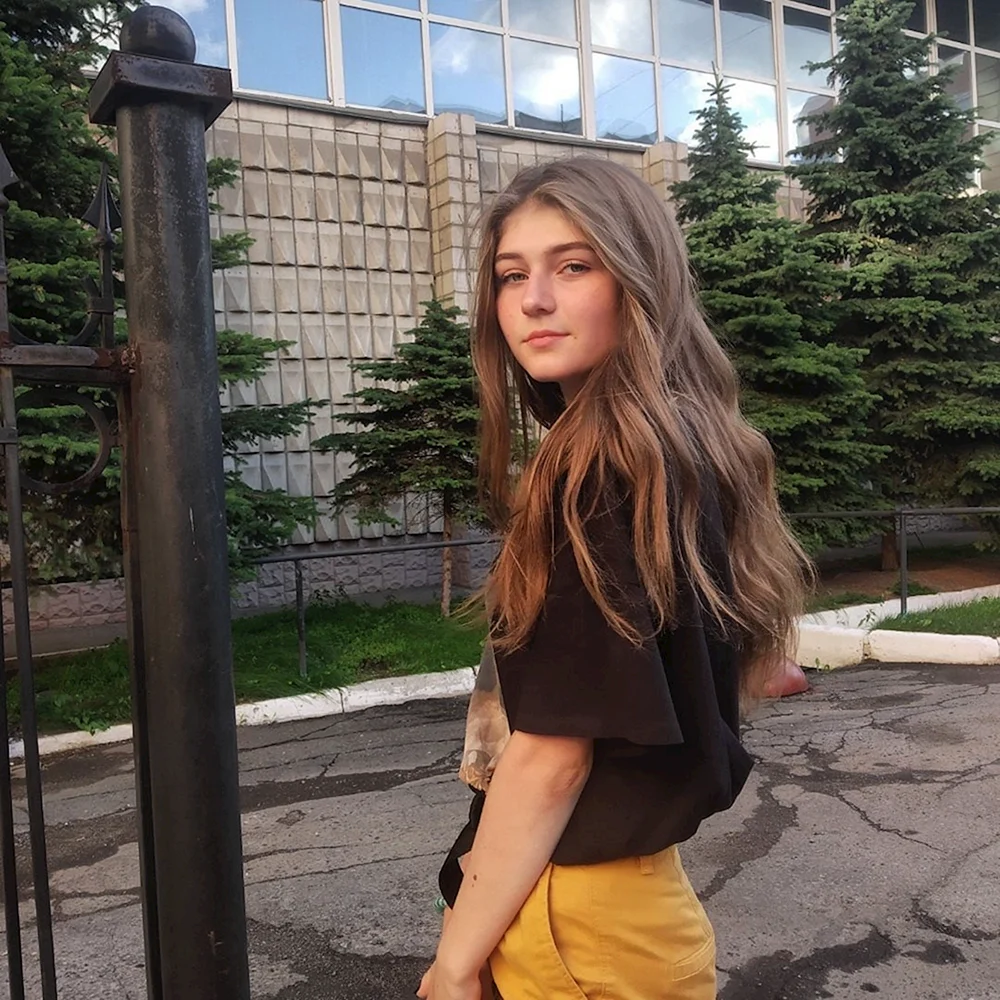Полина КАЛАШМАНОВА Владимир