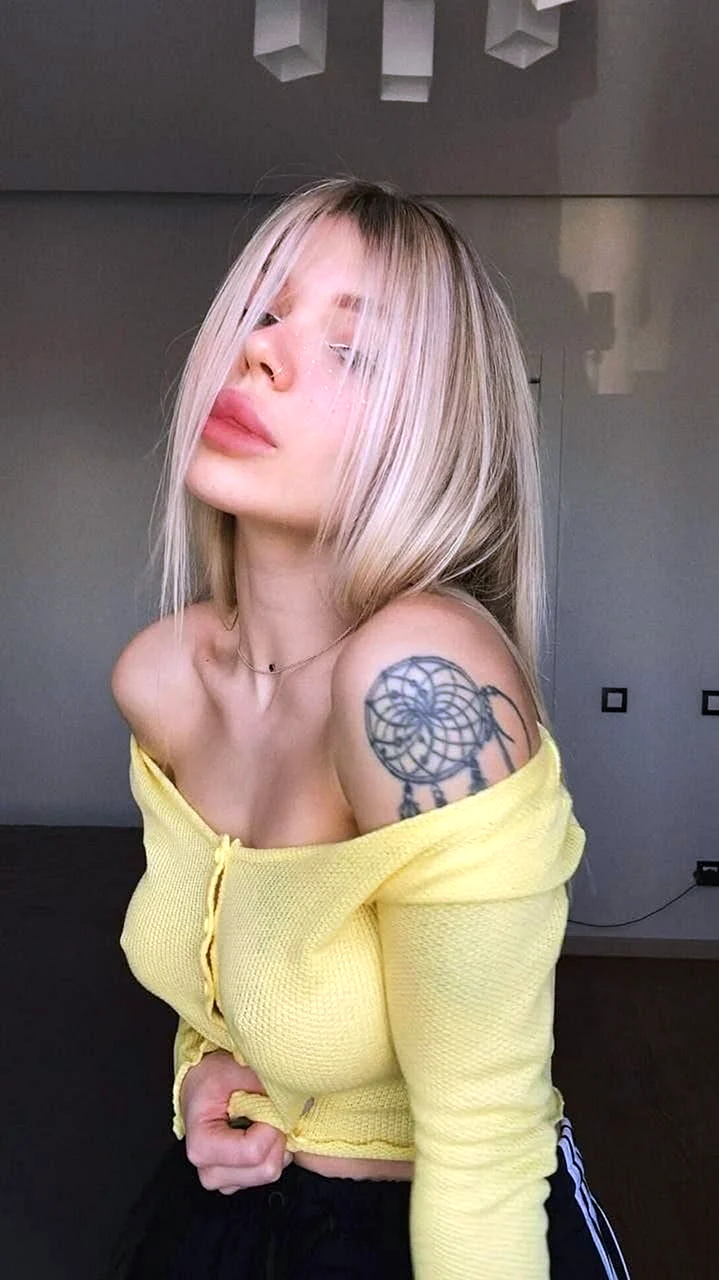 Полина Sorabi Смирнова