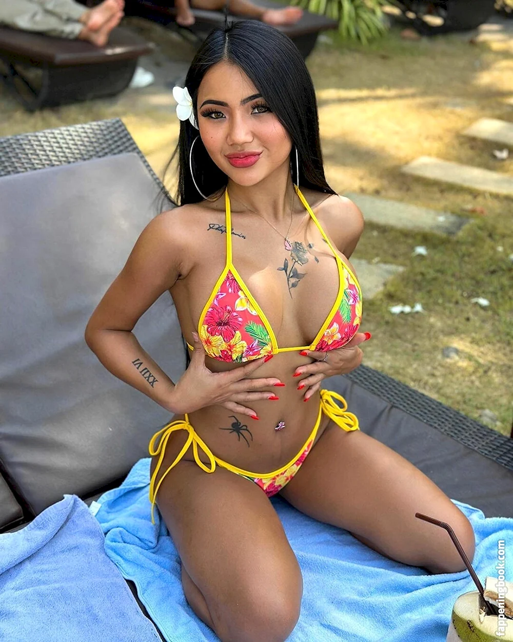 Praew Phatcharin