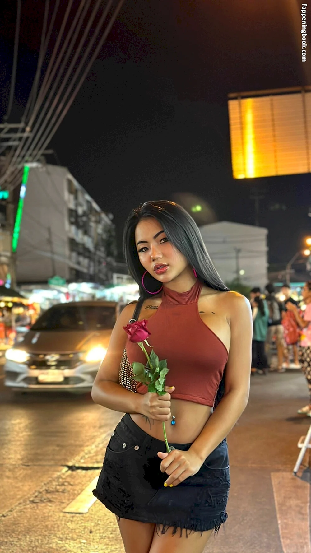 Praew Phatcharin phatcharin22