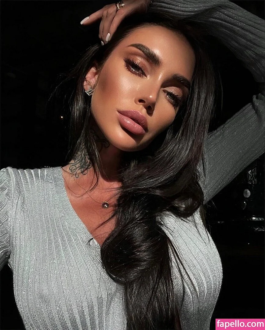 Rusmeganfox nessa