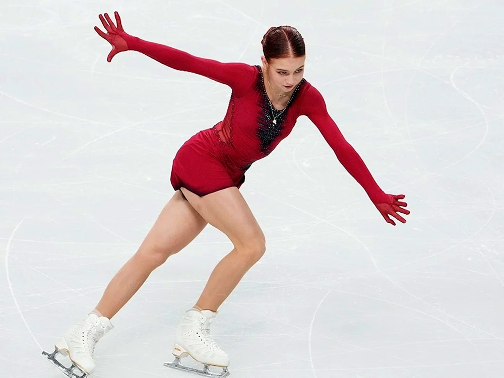 Саша Трусова фигуристка 2022