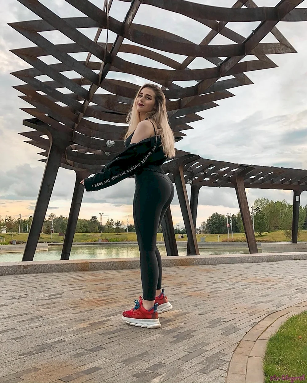 Света Солар 18