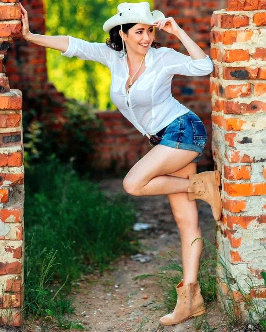 Тихомирова любовь актриса