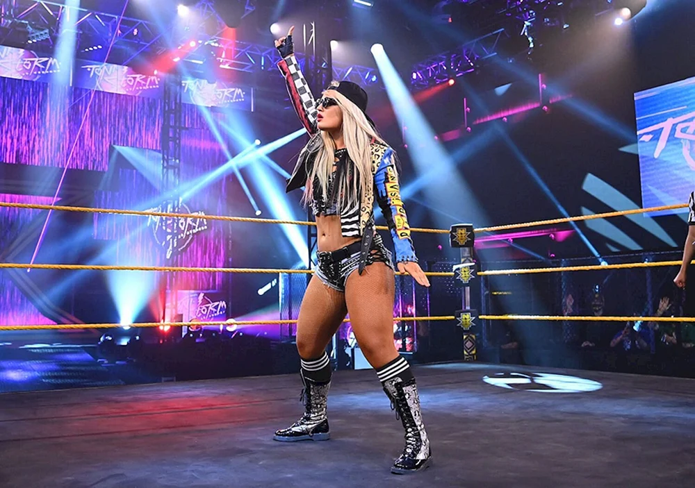 Toni Storm WWE