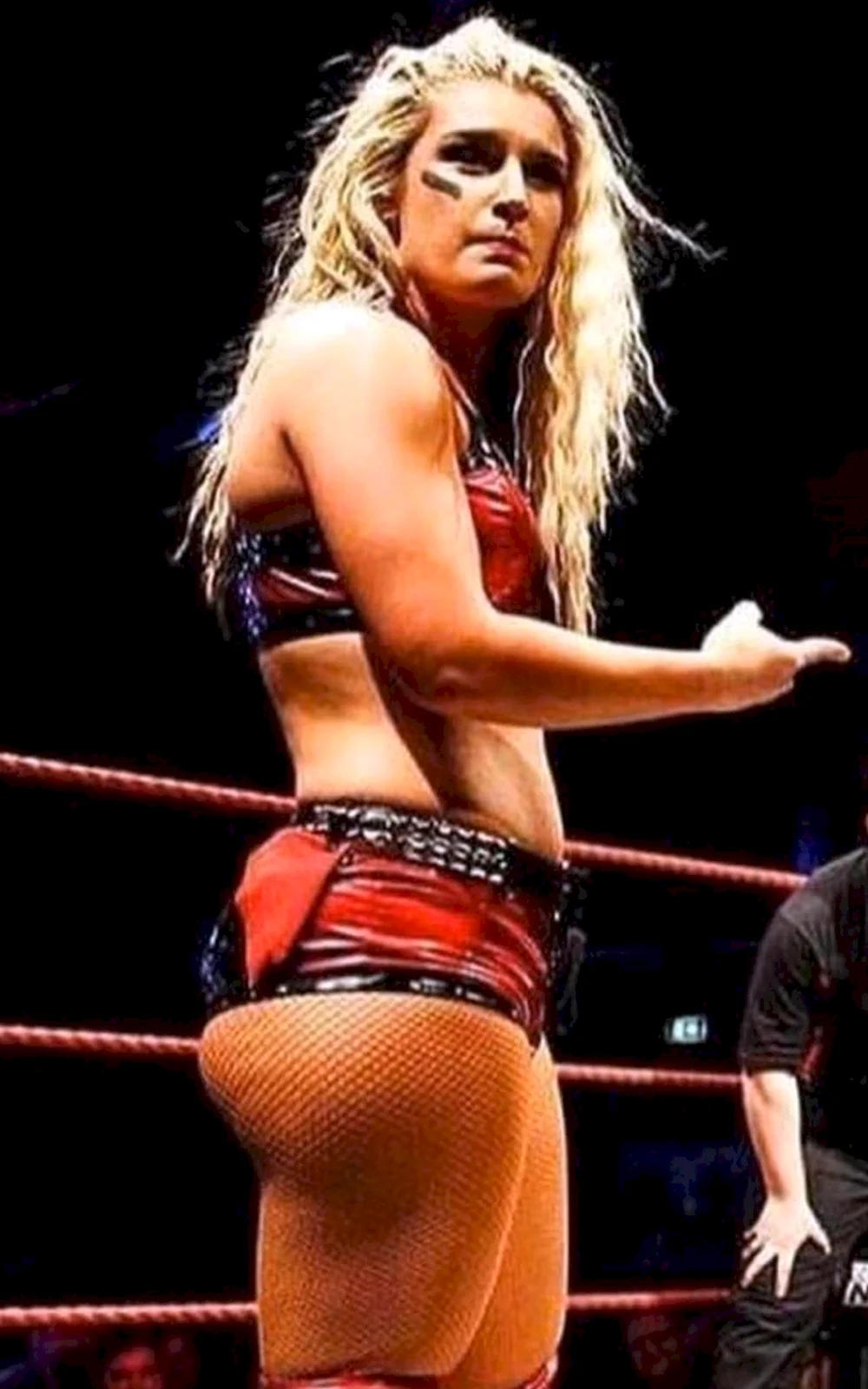 Toni Storm WWE