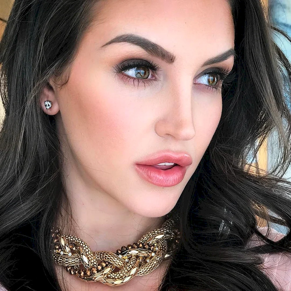 Жаклин Свидберг Jaclyn Swedberg