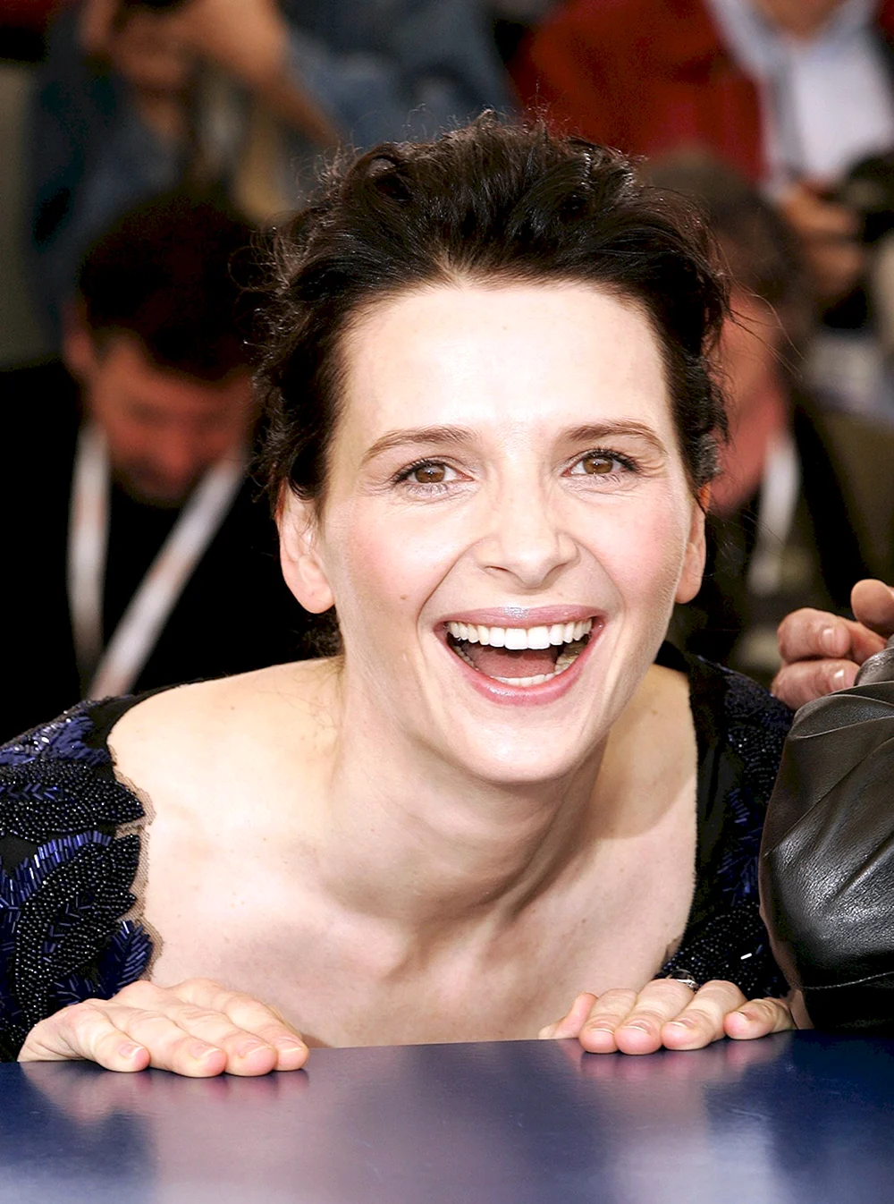 Жюльет Бинош Juliette Binoche